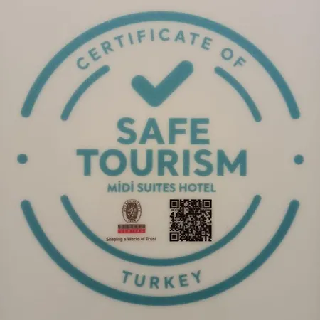 Midi̇ Family Sui̇Tes Aparthotel