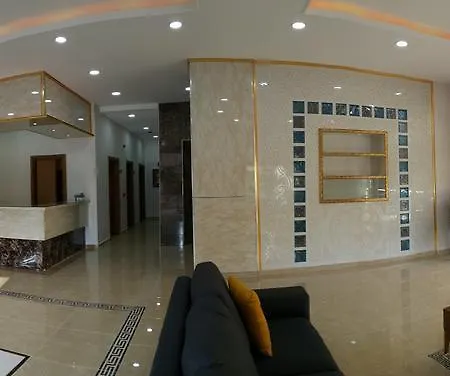 Midi̇ Family Sui̇Tes Aparthotel