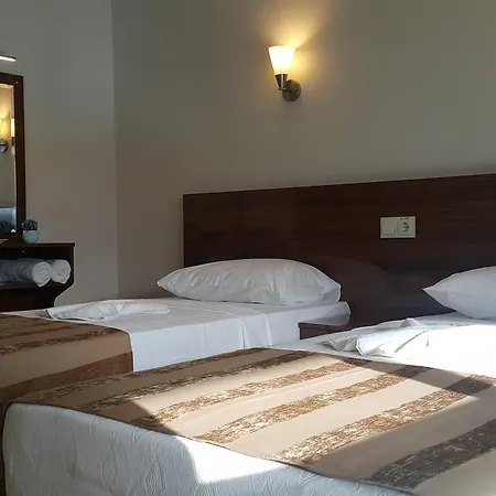 Midi̇ Family Sui̇Tes Aparthotel Alanya