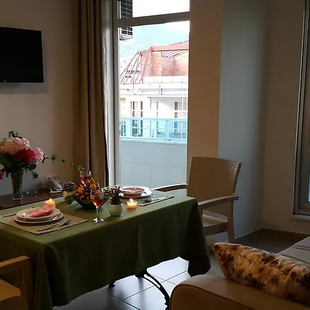 Midi̇ Family Sui̇Tes Aparthotel 3*