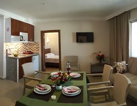 Apart Otel Midi̇ Family Sui̇Tes Alanya